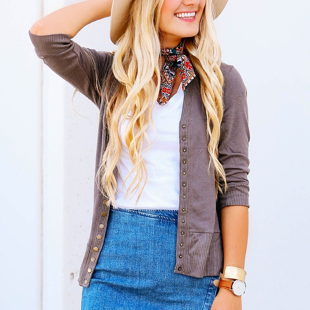 Softest MUST HAVE Cardigan   - mid grey